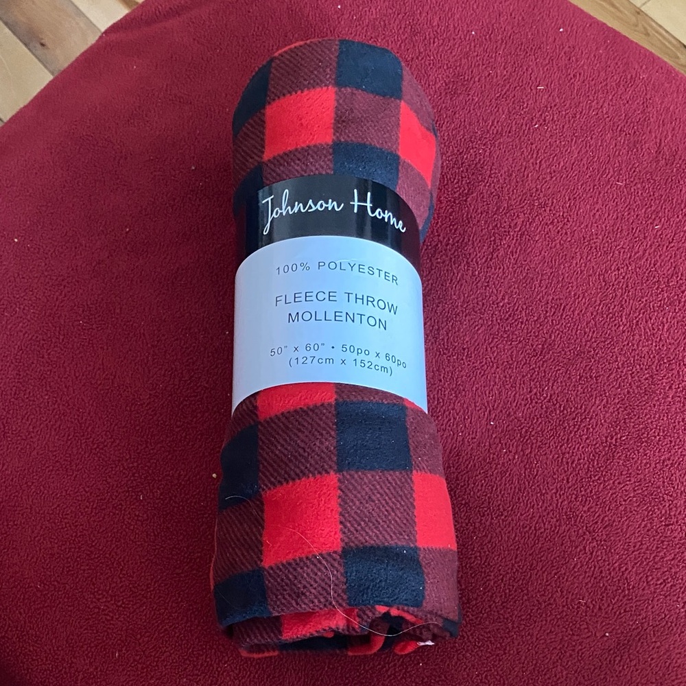 Red and Black Holiday Fleece Throw